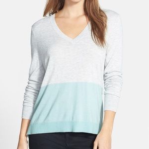 Halogen Zip Back V-Neck Blue Colorblock Sweater